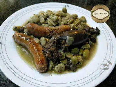 Broad beans with sausages and blood sausage (lasabuelasunmundodesabiduria) Pelamatic SL