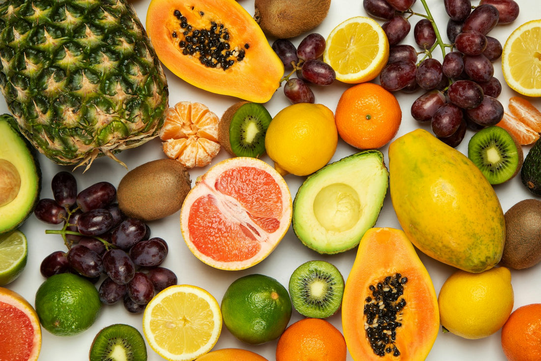 Variedad de frutas y verduras frescas