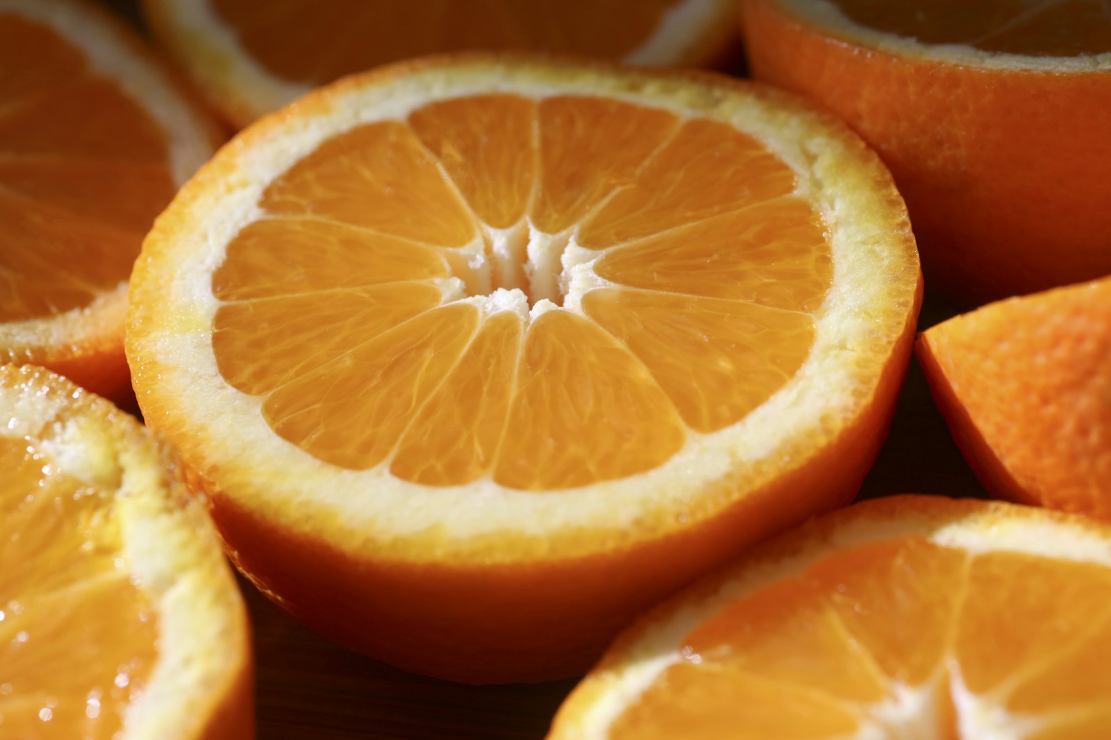 Naranjas frescas de verano, ideales para preparar zumos naturales